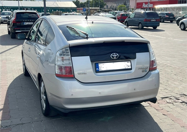 Toyota Prius cena 23500 przebieg: 420000, rok produkcji 2008 z Warszawa małe 46
